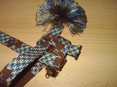 Tying flat haori himo