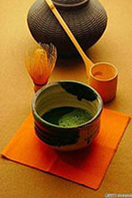 Chanoyu, preseting bowl of prepared macha
